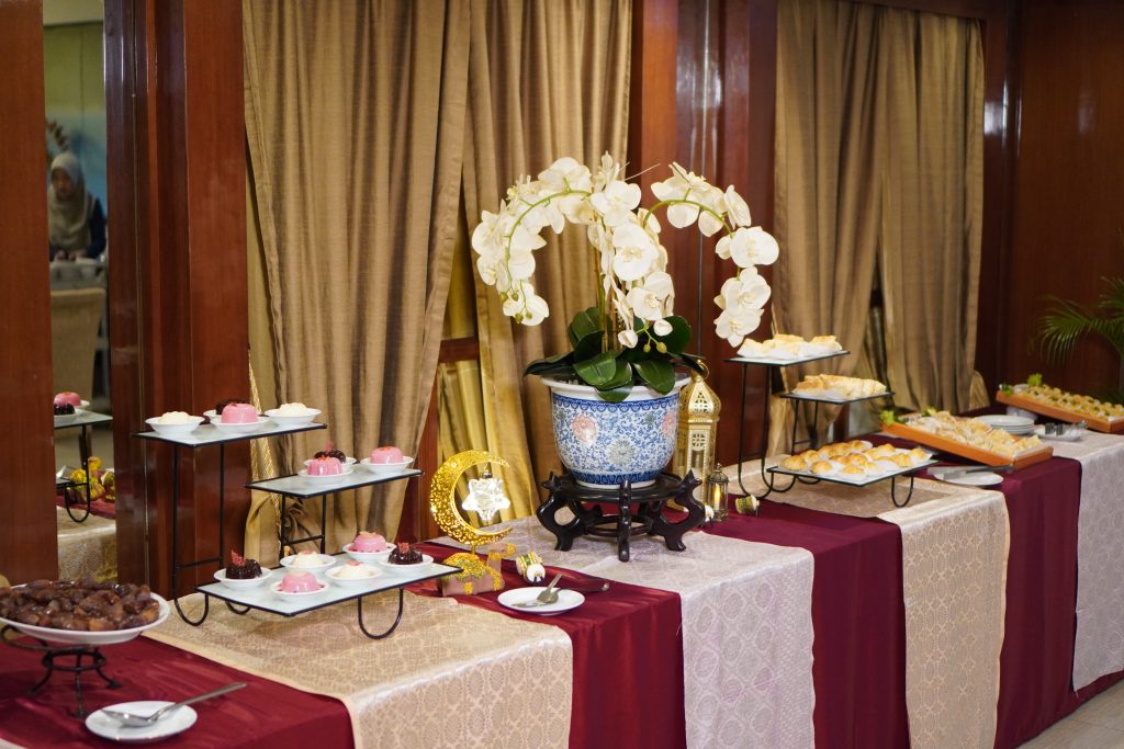 rekomendasi terbaik paket iftar buffet ramadhan di jakarta pusat 2025 dengan harga terjangkau